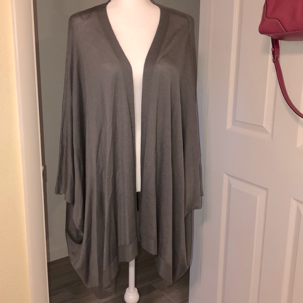 Charlie Paige cape with sleeves